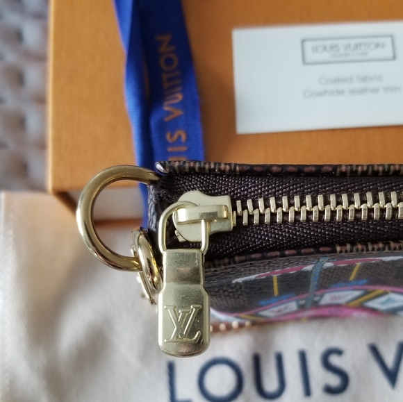 Louis Vuitton Mini Pochette Christmas 2020 edition - Picture 14 of 16